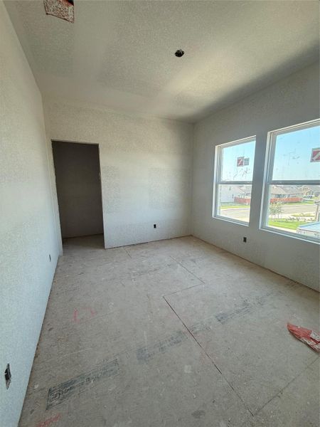 Spacious, unfurnished interior of a new home in Berry Creek Highlands, Georgetown (Image 13).