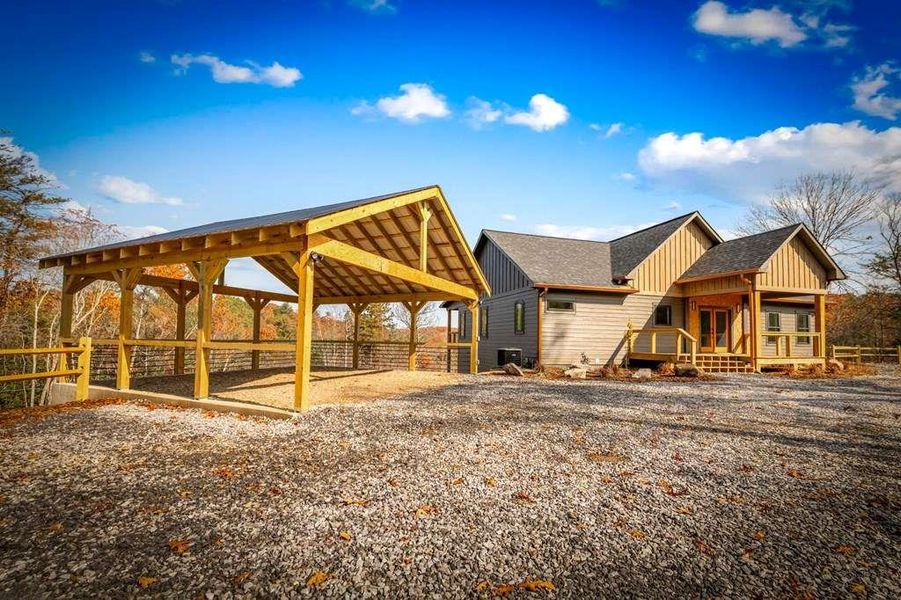 Community amenities in , Mineral Bluff (Image 58).