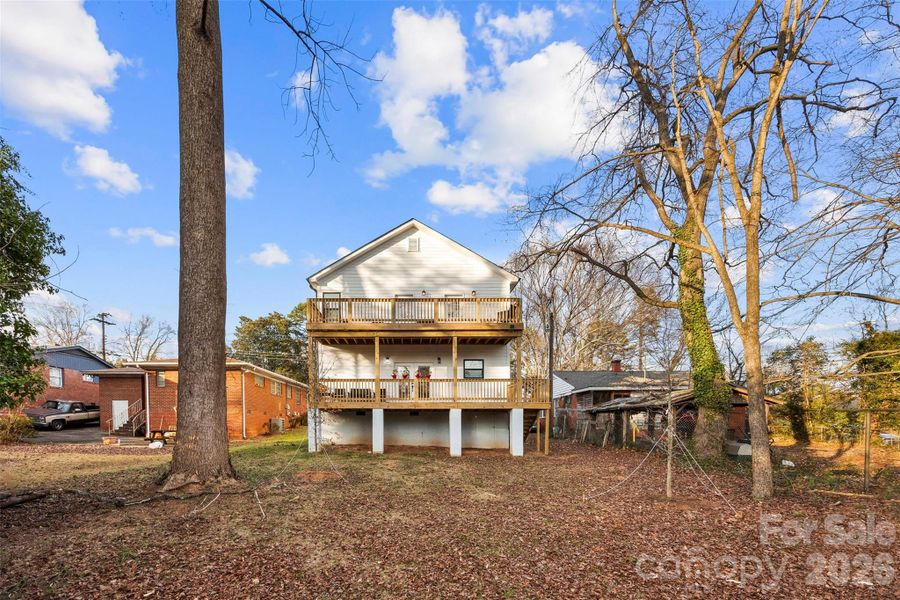 Exterior details and patio area of a home in , Charlotte (Image 26).