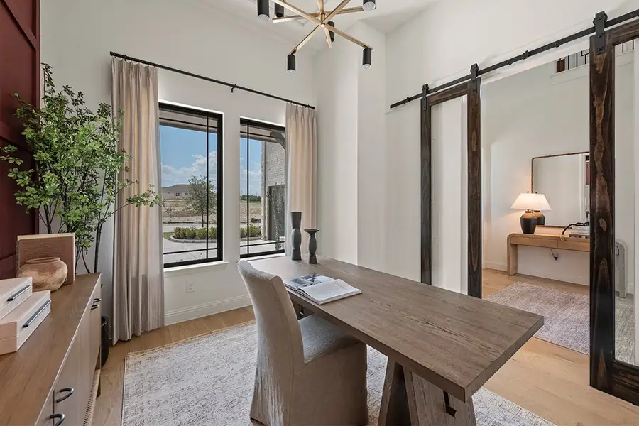 Furnished interior view inside a new home in Park Hills, Rockwall (Image 19).