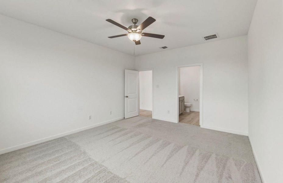 Spacious, unfurnished interior of a new home in County View, Temple (Image 14). Spacious, unfurnished interior of a new home in County View, Temple (Image 14).
