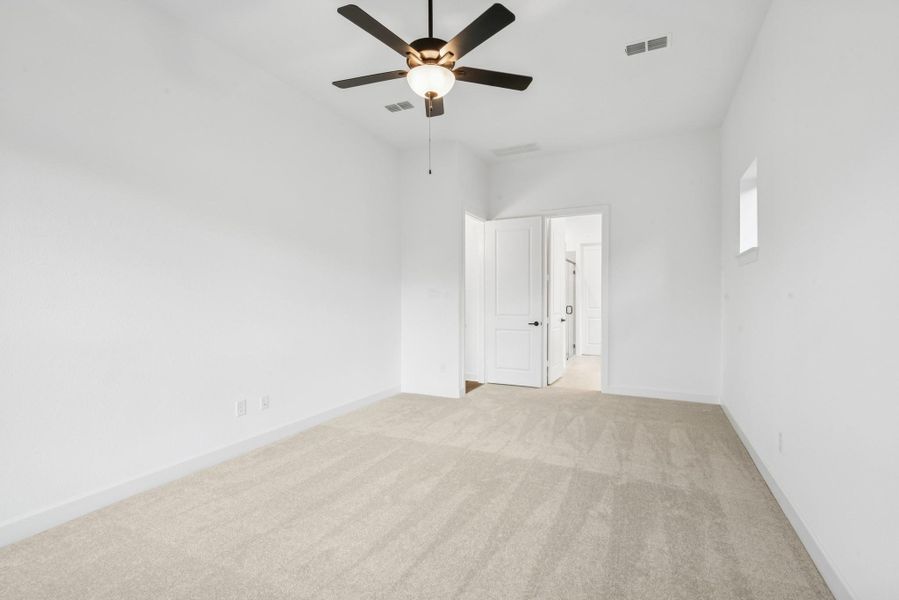 Spacious, unfurnished interior of a new home in Riceland 50’ Front Load Homesites, Mont Belvieu (Image 23).