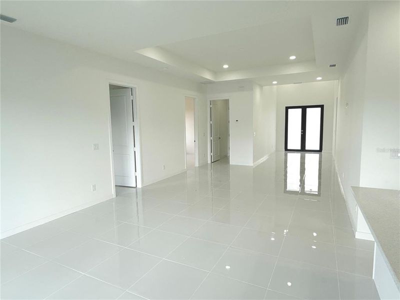 Spacious, unfurnished interior of a new home in , Cape Coral (Image 49). Spacious, unfurnished interior of a new home in , Cape Coral (Image 49).