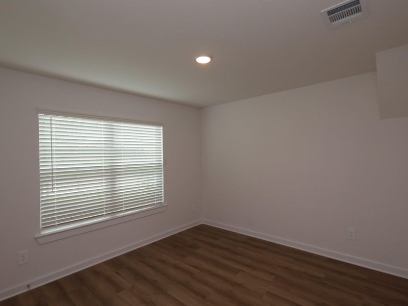 Spacious, unfurnished interior of a new home in Sorella, Tomball (Image 19). Spacious, unfurnished interior of a new home in Sorella, Tomball (Image 19).