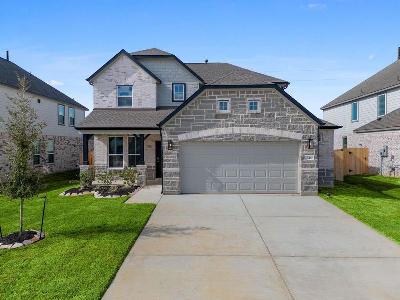 Front exterior of a new home in Beacon Hill, Waller, TX, highlighting curb appeal (Image 15). Front exterior of a new home in Beacon Hill, Waller, TX, highlighting curb appeal (Image 15).