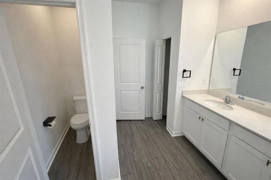 Furnished interior view inside a new home in , Ocala (Image 8).