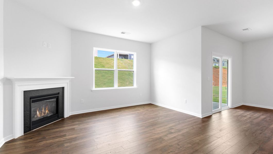 Spacious, unfurnished interior of a new home in Sage Grove, Lyman (Image 17).