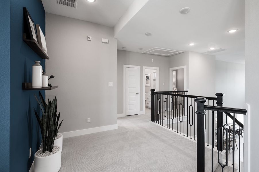 Representative furnished interior of a home built from the Verdin by Tri Pointe Homes in Pecan Ridge, Fulshear (Image 16).
