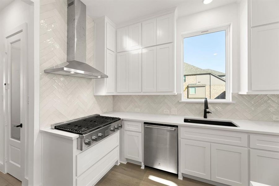 Furnished interior view inside a new home in Valencia on The Lake, Little Elm (Image 11). Furnished interior view inside a new home in Valencia on The Lake, Little Elm (Image 11).