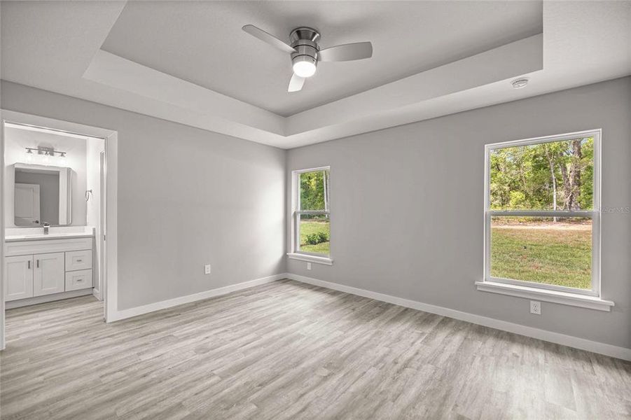 Spacious, unfurnished interior of a new home in , Ocala (Image 14).