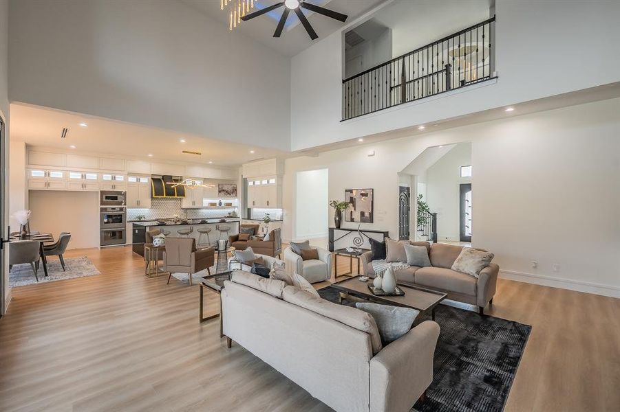 Furnished interior view inside a new home in , Colleyville (Image 31).