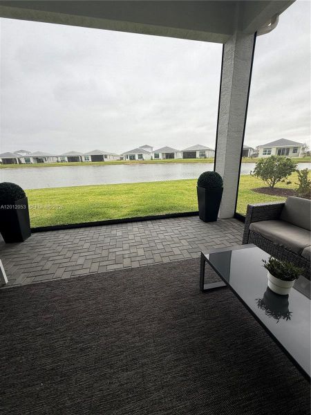 Exterior details and patio area of a home in , Port St. Lucie (Image 3).