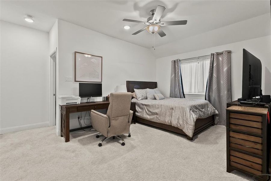Furnished interior view inside a new home in , Melissa (Image 28).