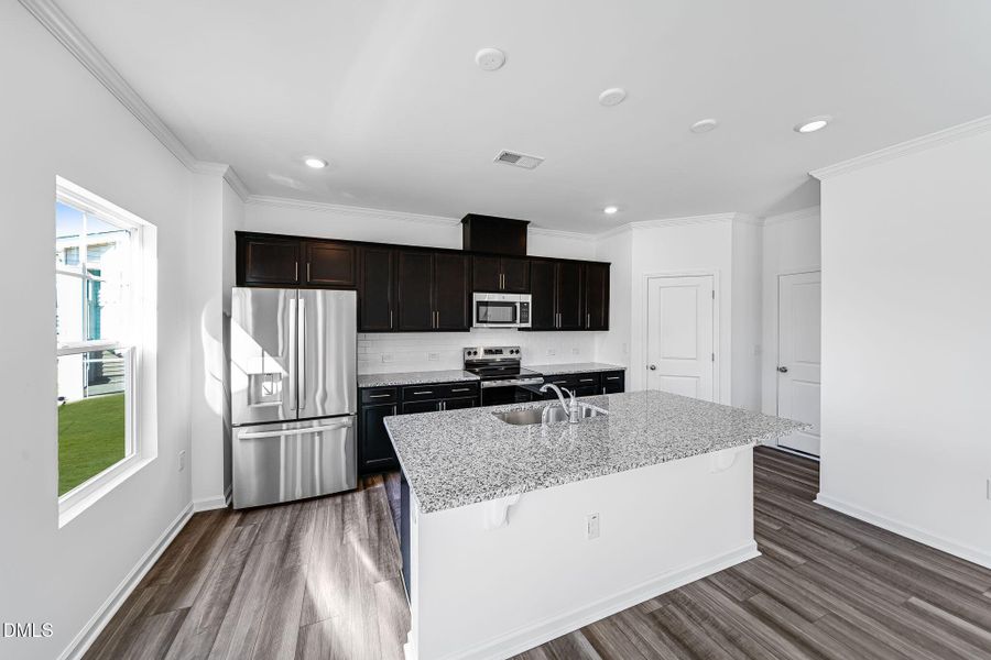 SUN_MyrtleMeadows_Pic_Winston-10