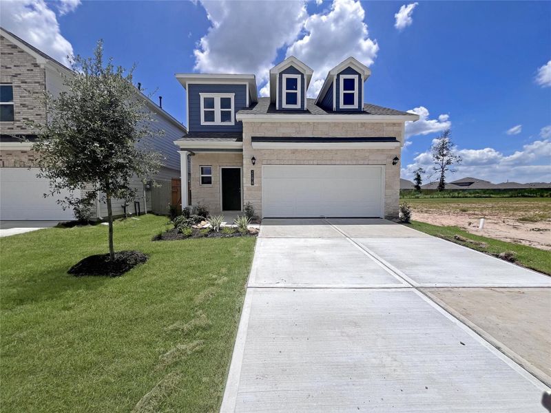 The Robin II- Actual Home Exterior. The Robin II- Actual Home Exterior.