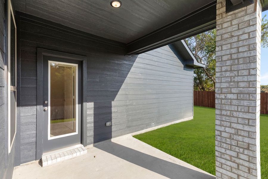 Representative exterior photo of a completed home built from the Maple by Impression Homes in Bryant Farms, Melissa, TX (Image 25). Representative exterior photo of a completed home built from the Maple by Impression Homes in Bryant Farms, Melissa, TX (Image 25).