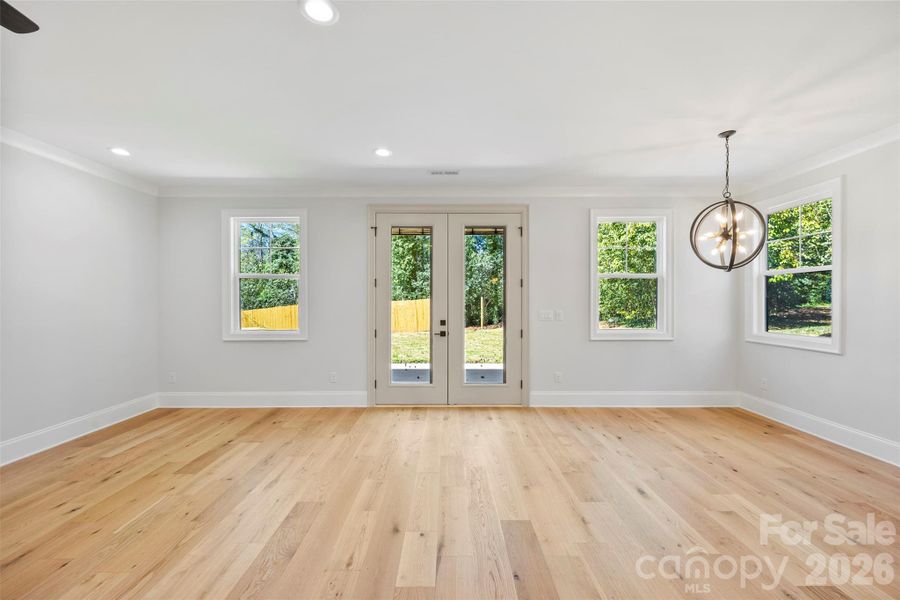 1331 Condon St, Charlotte, NC 28216