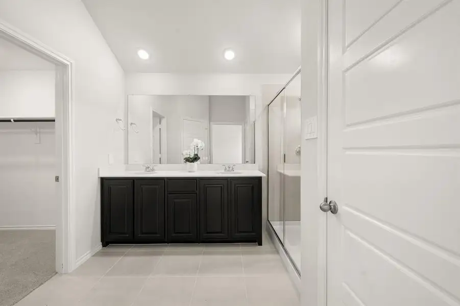 805 Stone Eagle- Primary Suite-3