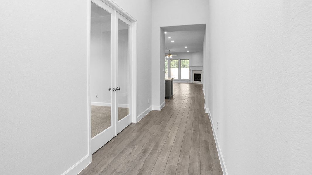 Spacious, unfurnished interior of a new home in Kresston 50', Montgomery (Image 12).
