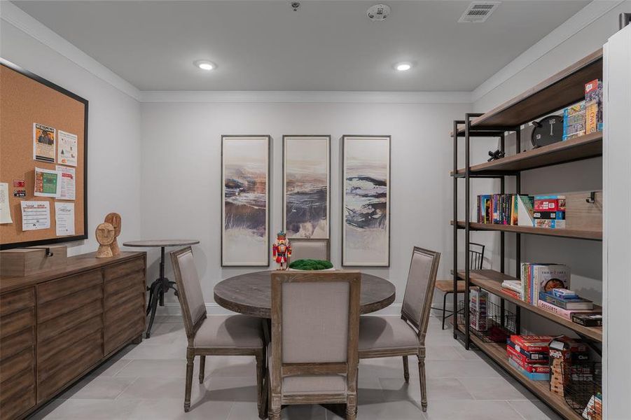 Furnished interior view inside a new home in , Allen (Image 8).