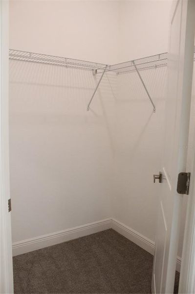 Walk-In Closet Walk-In Closet