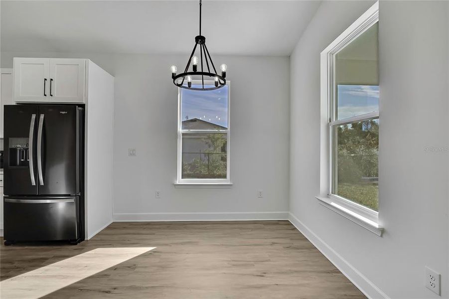 Spacious, unfurnished interior of a new home in , Weeki Wachee (Image 30).