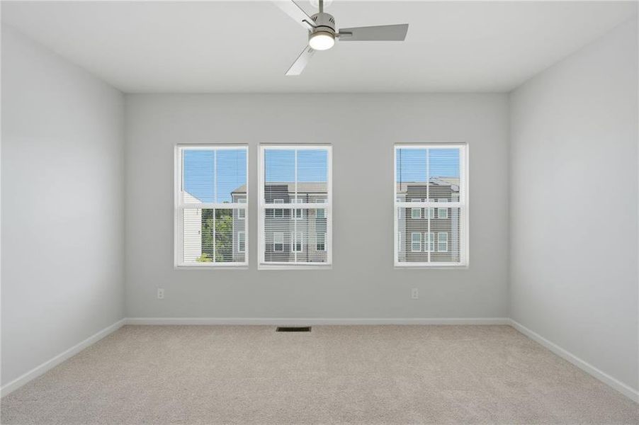 Spacious, unfurnished interior of a new home in , Atlanta (Image 15).