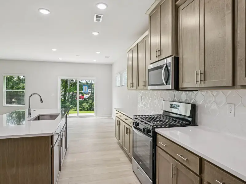 Furnished interior view inside a new home in Avalon Place - Signature Series, Durham (Image 4). Furnished interior view inside a new home in Avalon Place - Signature Series, Durham (Image 4).