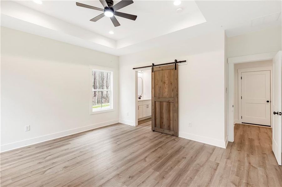 Spacious, unfurnished interior of a new home in , Dallas (Image 33).