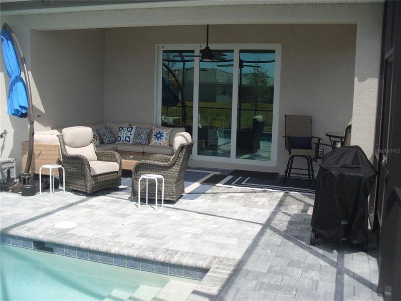 Exterior details and patio area of a home in , Port Charlotte (Image 3).