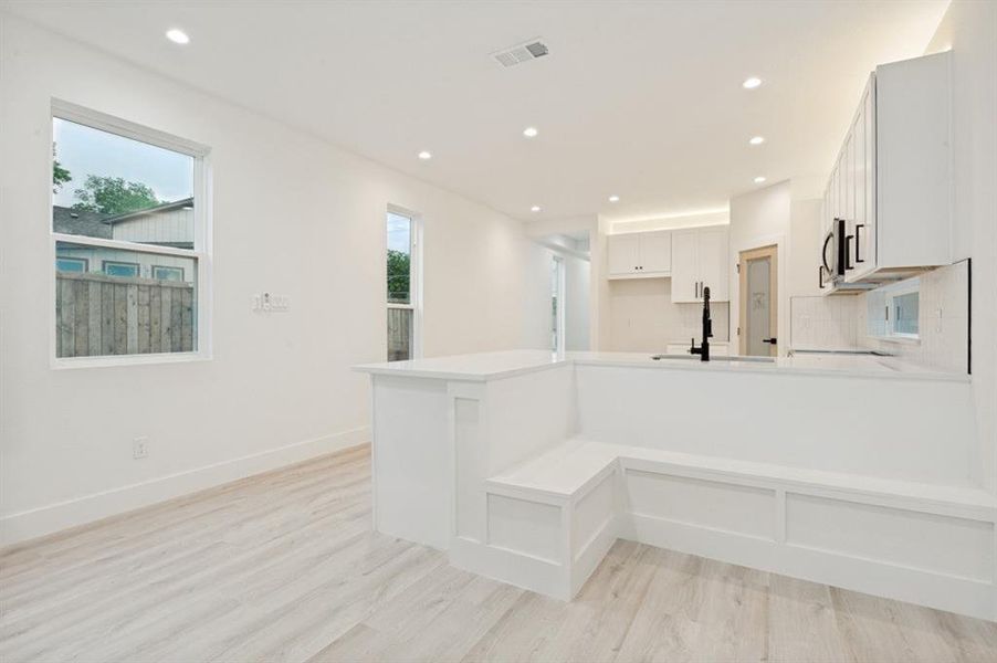 Furnished interior view inside a new home in , Dallas (Image 4).