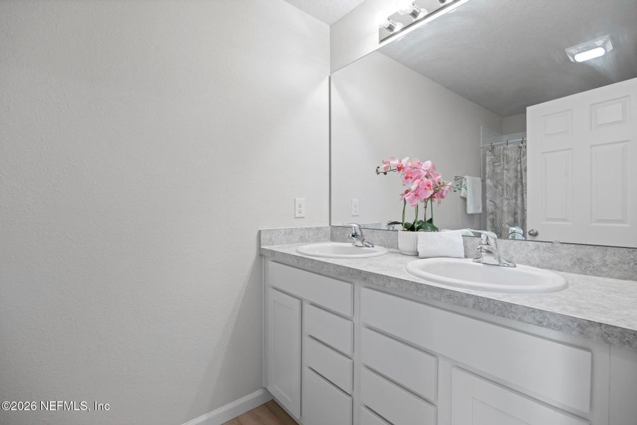 Image 27 of a home in .