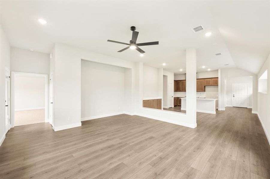 Spacious, unfurnished interior of a new home in Sunset Ridge, Alvarado (Image 27). Spacious, unfurnished interior of a new home in Sunset Ridge, Alvarado (Image 27).