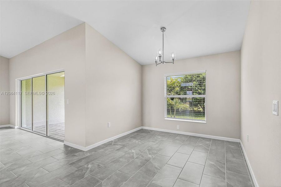 Spacious, unfurnished interior of a new home in , Cape Coral (Image 19).