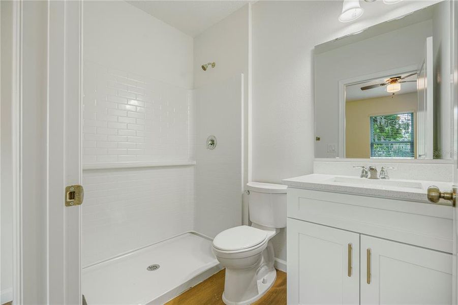 Furnished interior view inside a new home in , Eustis (Image 9).