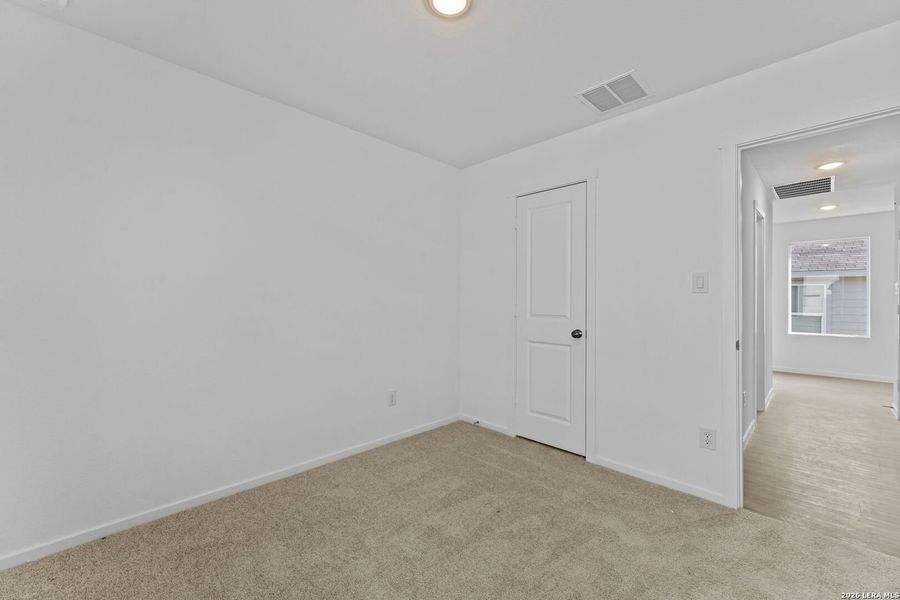 Spacious, unfurnished interior of a new home in Grace Valley, Marion (Image 16).