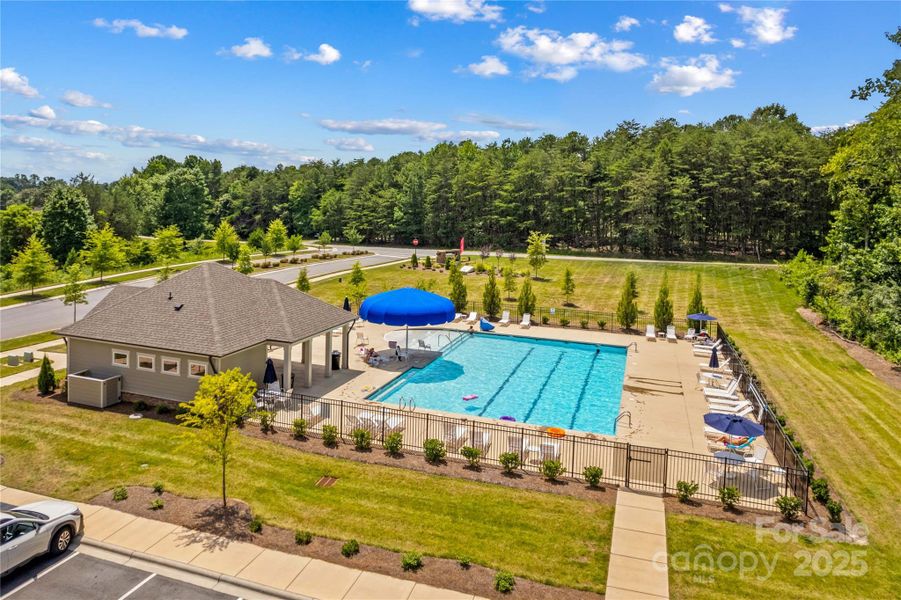 Front exterior of a new home in Calvin Creek, Troutman, NC, highlighting curb appeal (Image 25).