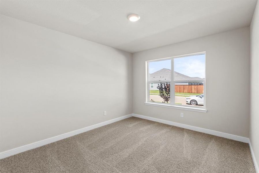 Spacious, unfurnished interior of a new home in Sandstone Estates, Granbury (Image 16).