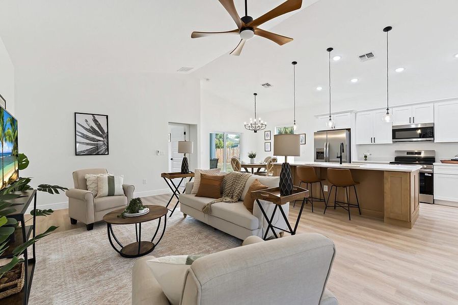 8635-98th-Ct-HigMedia-014-1280 8635-98th-Ct-HigMedia-014-1280