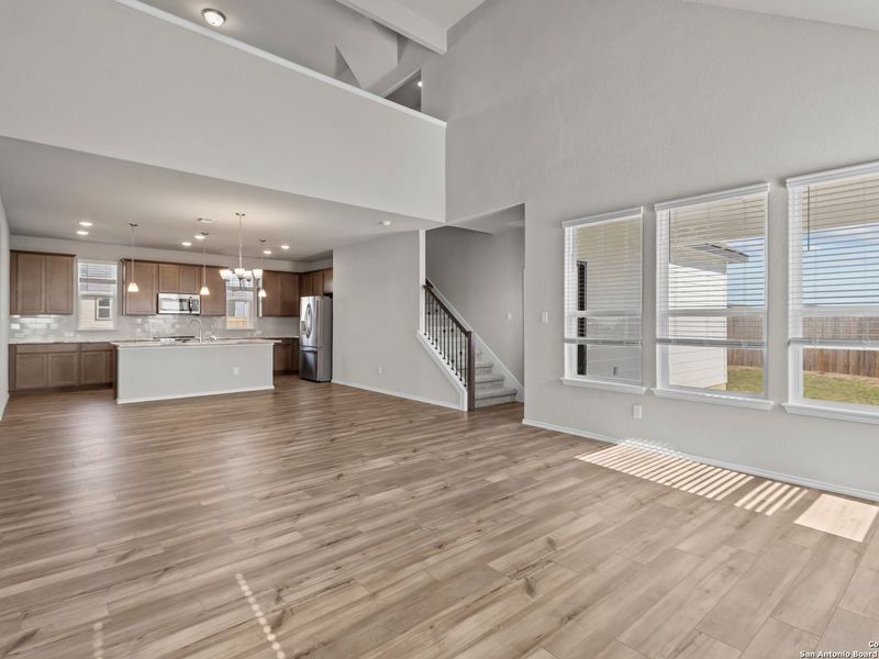 Spacious, unfurnished interior of a new home in Hannah Heights, Seguin (Image 18).