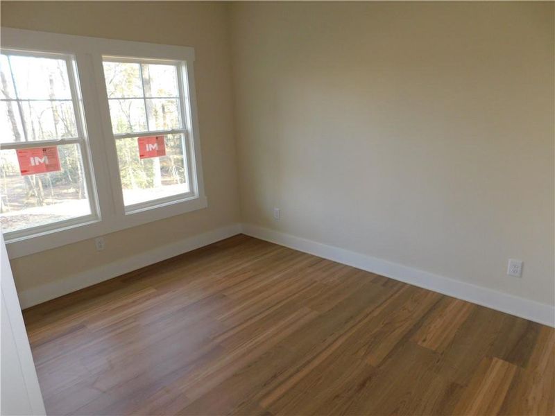 Spacious, unfurnished interior of a new home in , Dahlonega (Image 8).