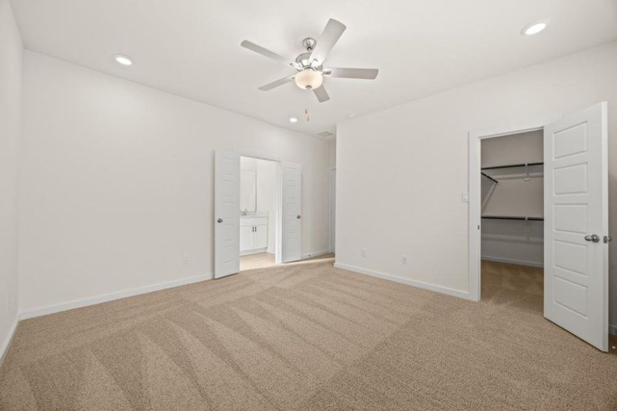 Spacious, unfurnished interior of a new home in Creekhaven, Arcola (Image 24).
