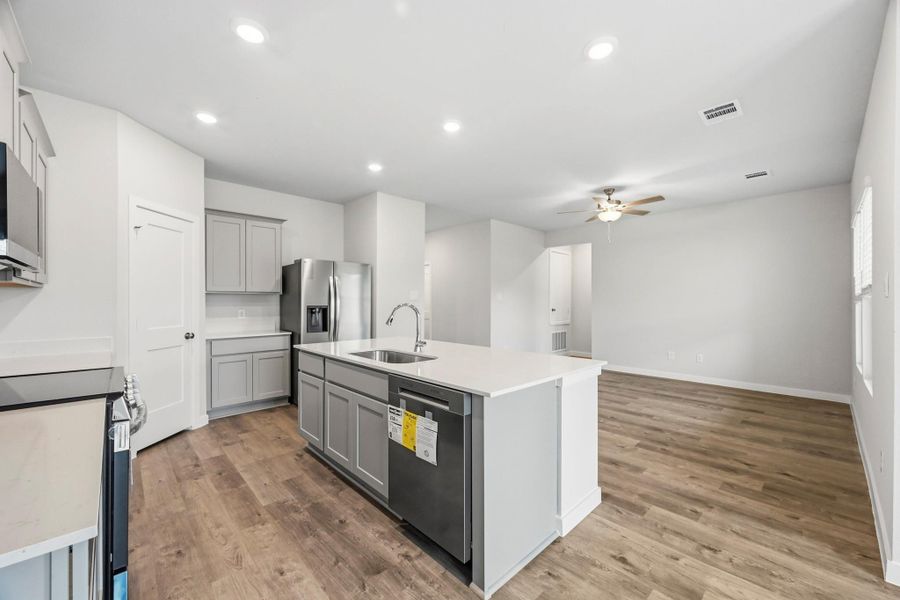 Furnished interior view inside a new home in Crockett Meadows, Conroe (Image 8).
