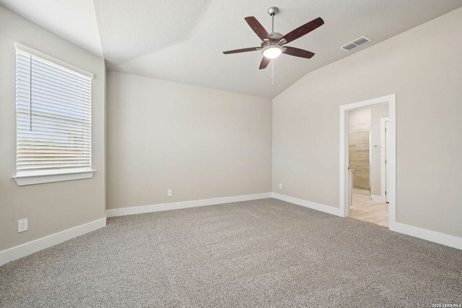 Spacious, unfurnished interior of a new home in Stetson Ridge, Marion (Image 25).