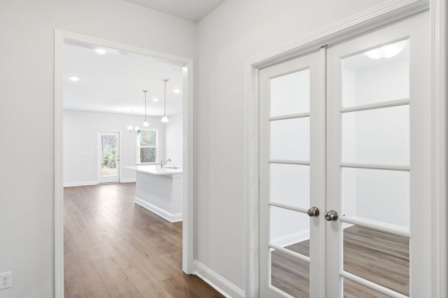 Spacious, unfurnished interior of a new home in Carriage Estates, Lexington (Image 33).