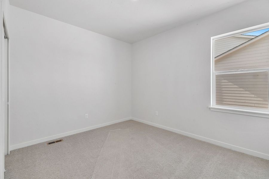 Representative unfurnished interior of a home built from the Stratton by Baessler Homes in Hudson Hills, Hudson (Image 23).
