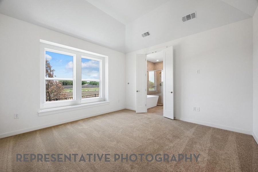 Spacious, unfurnished interior of a new home in Goodnight Ranch, Austin (Image 23).