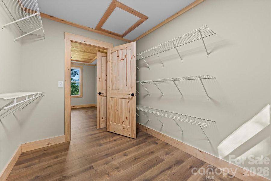 Large Walk-in Closet