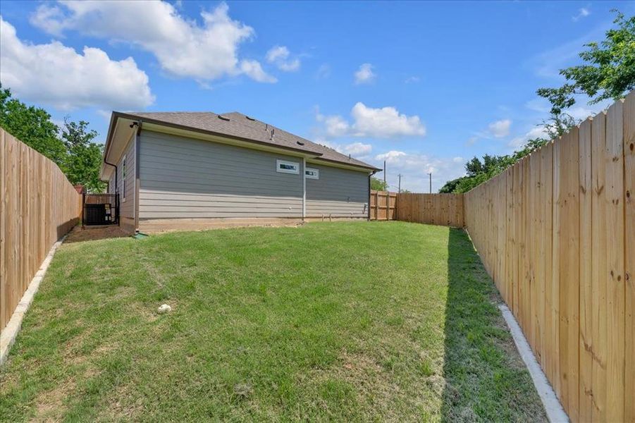 Exterior details and patio area of a home in , Fort Worth (Image 29).