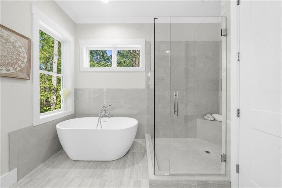 Furnished interior view inside a new home in , Gainesville (Image 8).